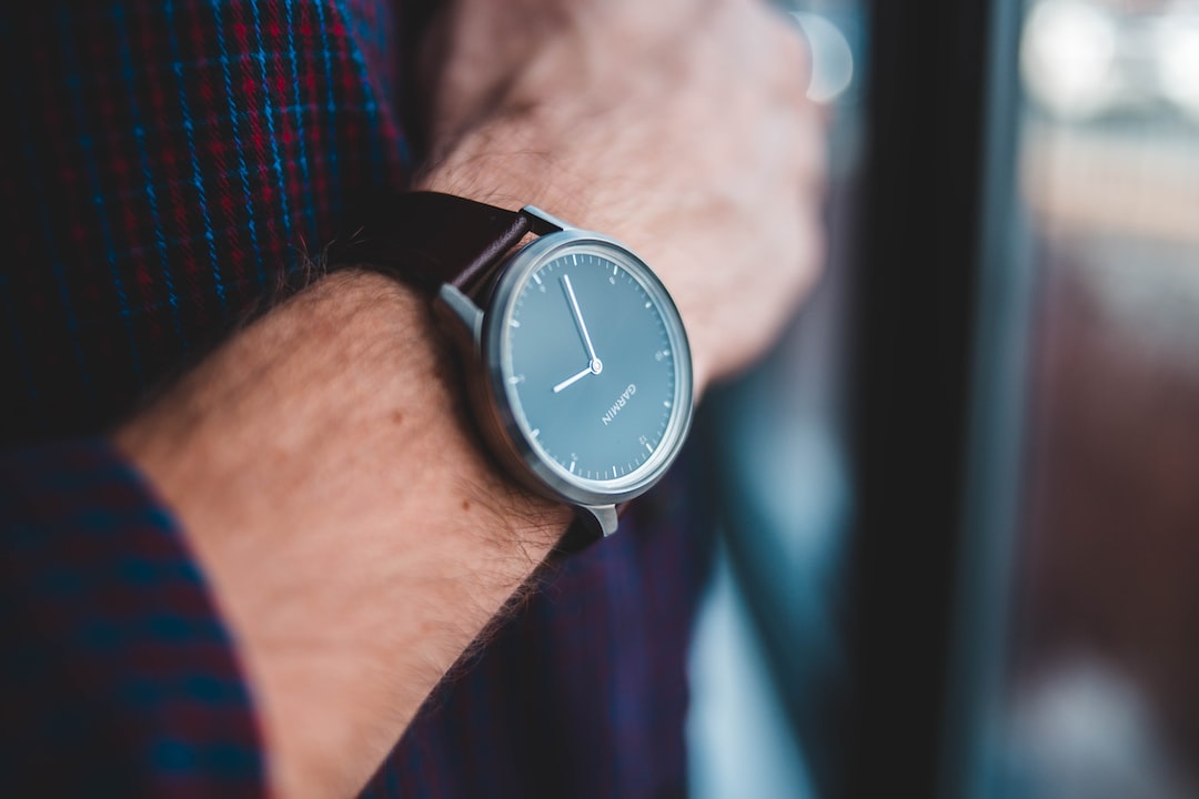 obraz blog Po której ręce nosi się zegarek?